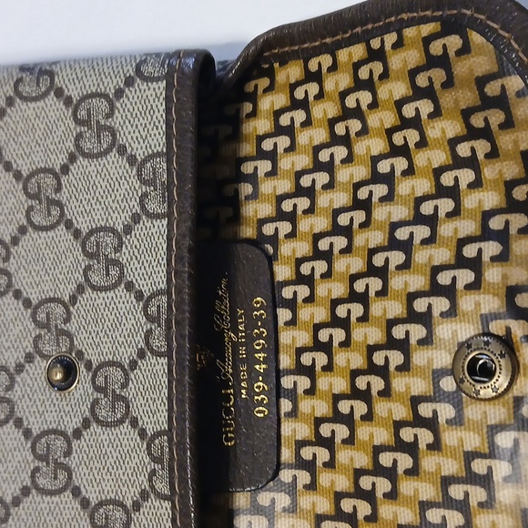 GUCCI CLUTCH EXCELLENT CONDITION - Picture 4 of 8